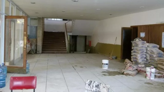 Las obras en el ingreso al auditorio en Gral Paz y Santa Rosa