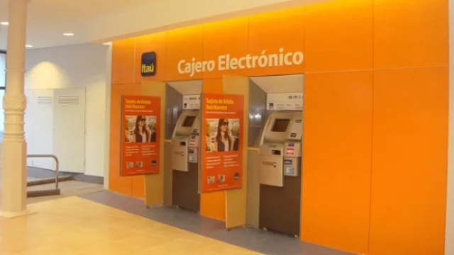 El Itaú tiene en Argentina una red de 180 cajeros propios