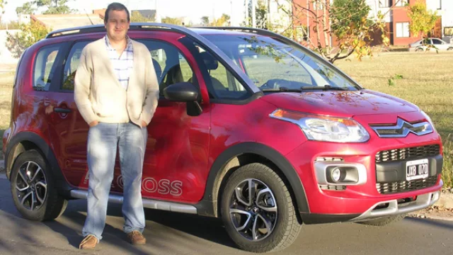3/4 Perfil del Aircross y del Editor