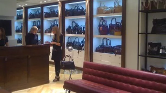 Lazaro llegó al Olmos y abre su primer local en Córdoba