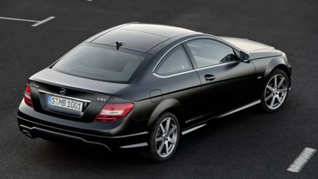 Cola muy similar al sedán