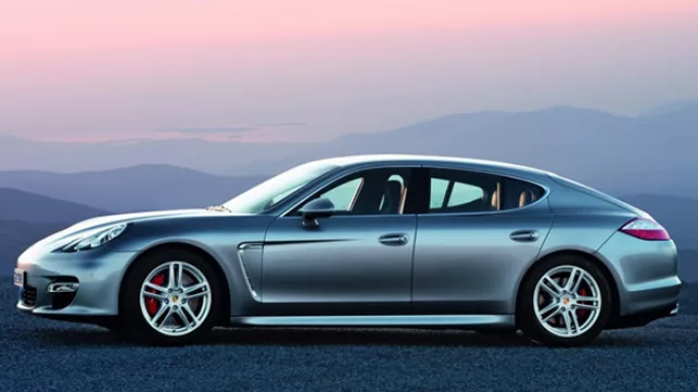 Panamera. 4 puertas inmersas en el lujo y la potencia