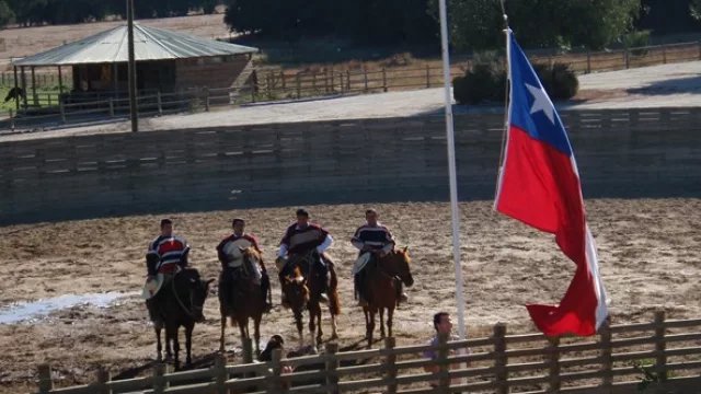 El Rodeo, deporte nacional de Chile, otro de los atractivos de la Estancia El Cuadro