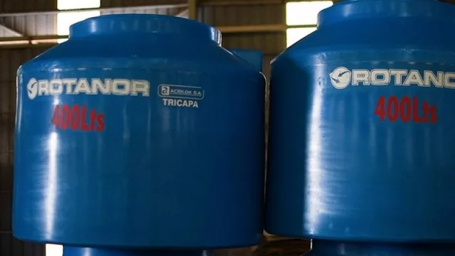 La empresa chaqueña Acrilok S. A. es pionera en la fabricación de piezas de rotomoldeo