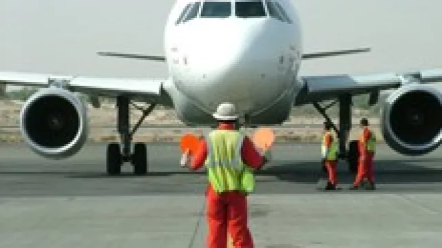 Te conviene estacionar 737 en el Taravella a llevar tu auto al centro.