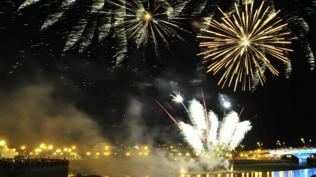 Este sábado, la Villa se pintó de Naranja.