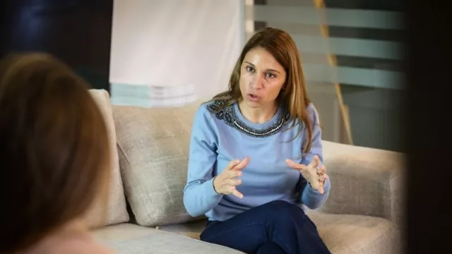 “Antes la tarea de chofer era permitida sólo para los varones y para las mujeres, no. ¿Por qué? No había una explicación. Con el Intendente rompimos ese techo de cristal”.