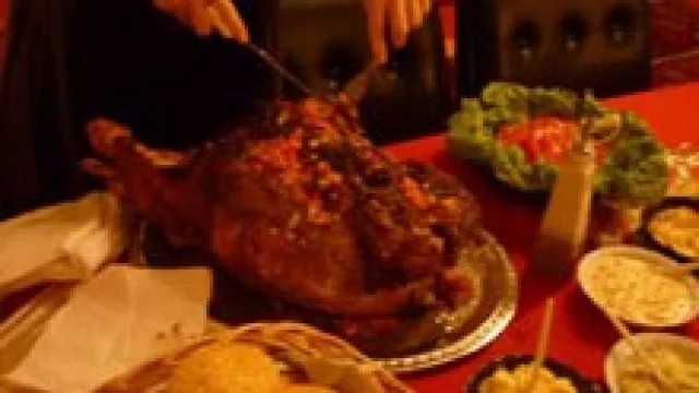 La pata gana espacio en la mesa navideña (pero no hay nada como un buen asadito).