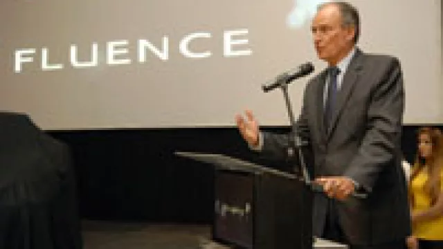 Tagle presentó el Renault Fluence en Córdoba