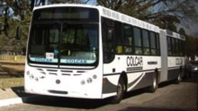 Llegaron los colectivos articulados a Córdoba (pero están a prueba).