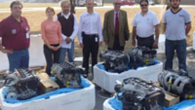 Fiat (motores) sigue entregando material a las escuelas