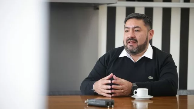 “Somos 56 y pensamos terminar el año alrededor de 100 o más de 100 colaboradores”.