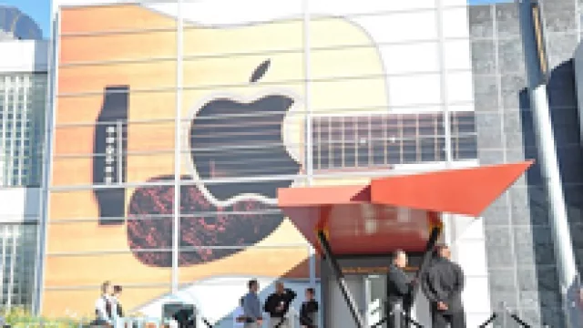 ¡Cuántas novedades y cuánta música tío Steve!