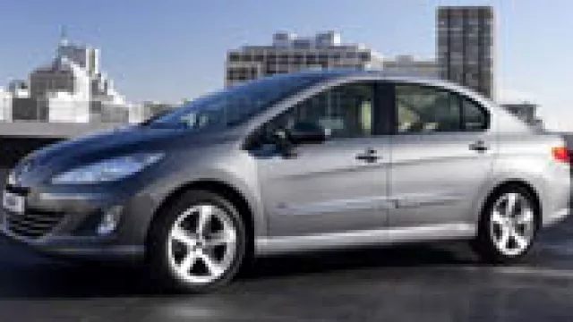 Comienza la cuenta regresiva para el Peugeot 408