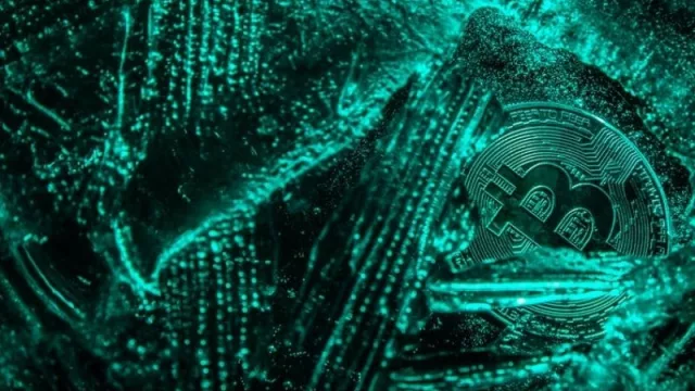 El bitcóin tropieza y brotan criptodivisas verdes