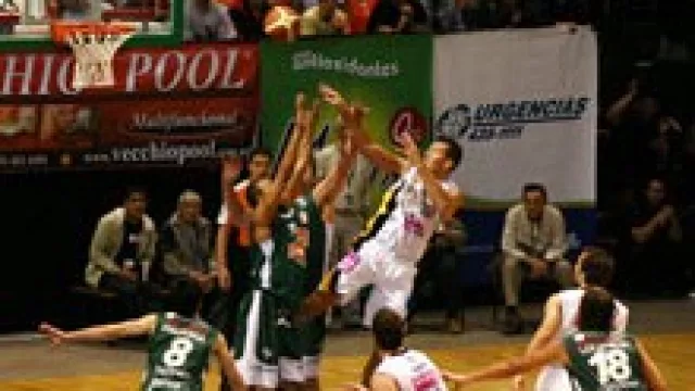 Punto Claro recibió a Atenas que hace su pretemporada.