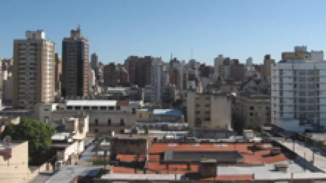 El mismo m2: U$S 4.800 en Puerto Madero, 3.700 en Punta, 1.600 en Nueva Córdoba.