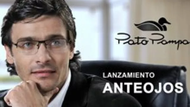 Pato Pampa: de la indumentaria a los anteojos.