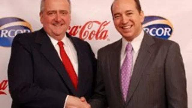 Luis Pagani (presidente del Grupo Arcor) y Francisco Crespo (presidente de Coca-Cola)
