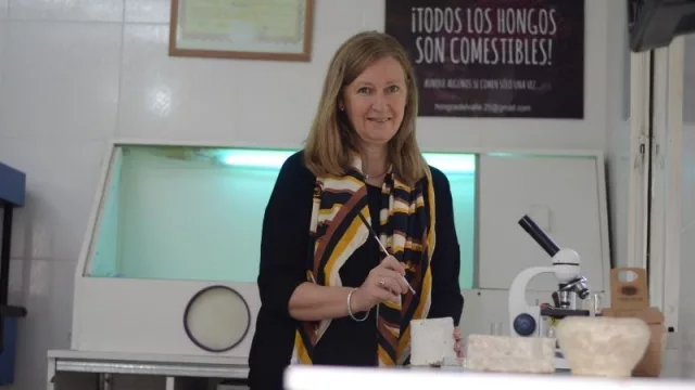 Ayelén Malgraf, bióloga, creadora de Fungipor.