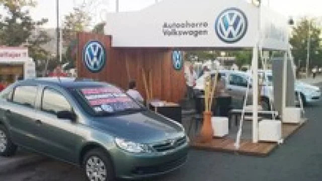 Las concesionarias sienten la demanda y toman más personal (vendedores, lo más buscado)
