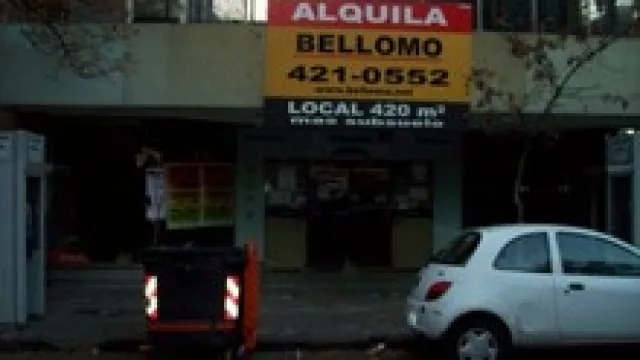 Llega la competencia de Royal al histórico (y primer) telecentro de Telecom.