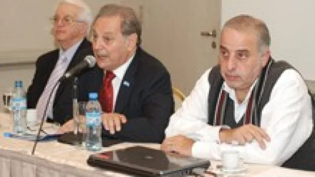 Concesionarias apuestan al leasing para vender más (4 de cada 10 0km. se abonan en cuotas).