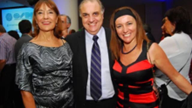 Zelma Ortíz (Fundación E+E), Juan Carlos Rabbat y Cristina Schwander (UE Siglo 21)