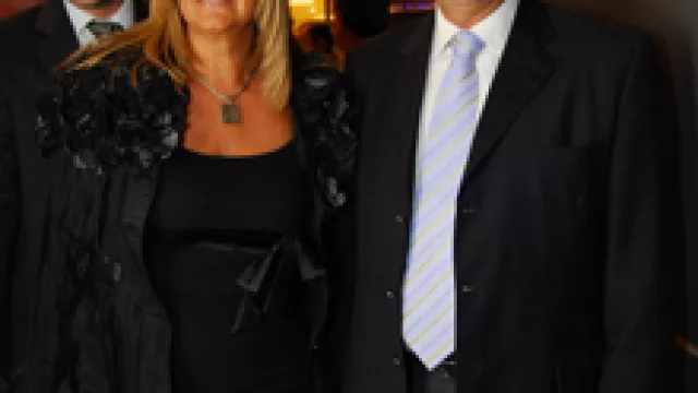 Daniel Juan y señora (Sheraton, artífices de un catering excelente) y Federico Senesi, Osde