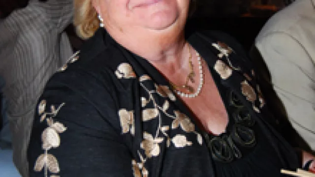 Beatriz Ostermeyer de Rébola (Emi), un colega de Urgencias, presente