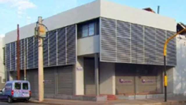 Trabajando, trabajando, Gráfica Latina obtuvo la recertificación del Iram.