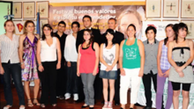 Ford impulsando programas educativos en Tigre