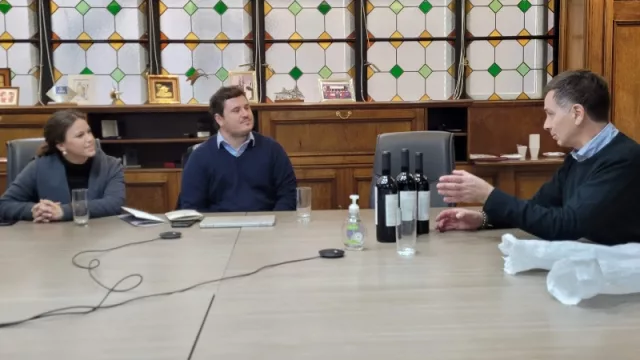 Tres bodegas participaron en una ronda inversa de vinos premium con un importador de Nueva York