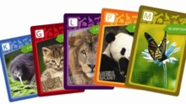 Animal Planet sale de la pantalla (y se convierte en un mazo de cartas).