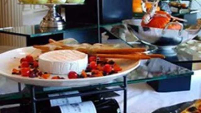 Sandwichitos, bruschettas, cazuelas, pinchos o sushi… (¿cuánto “vale” invitarte a un evento?)