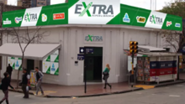 De la mano de Santiago Peluffo Majul Flores ahora es Extra Hiperlibrería (y abre su segundo local)