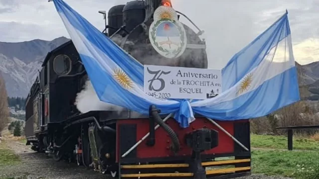 Con 76 años a cuestas, La Trochita se prepara para volver a correr por la Patagonia (algo más)
