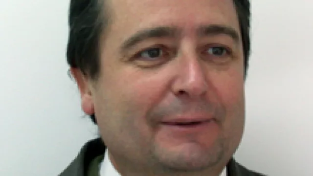 Claro, Movistar, Personal y ahora... Nuestro (telefonía celular by Riotel)