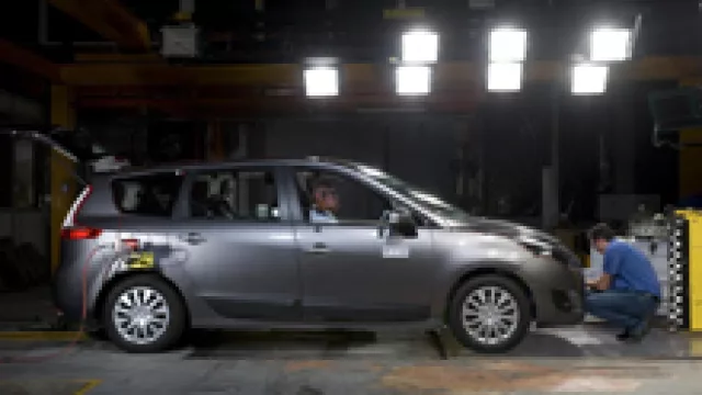 Dos de Renault. Máximo galardón para la Scenic III y nuevo Concesionario